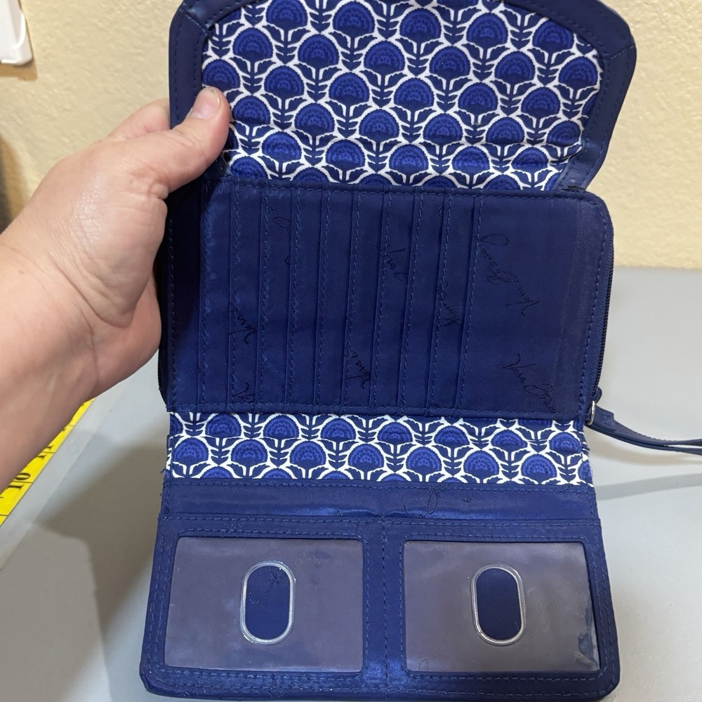 Vera Bradley Cobalt Tiles Ultimate‎ Wristlet Wallet Trifold ID Card Storage Blue - Picture 5 of 16